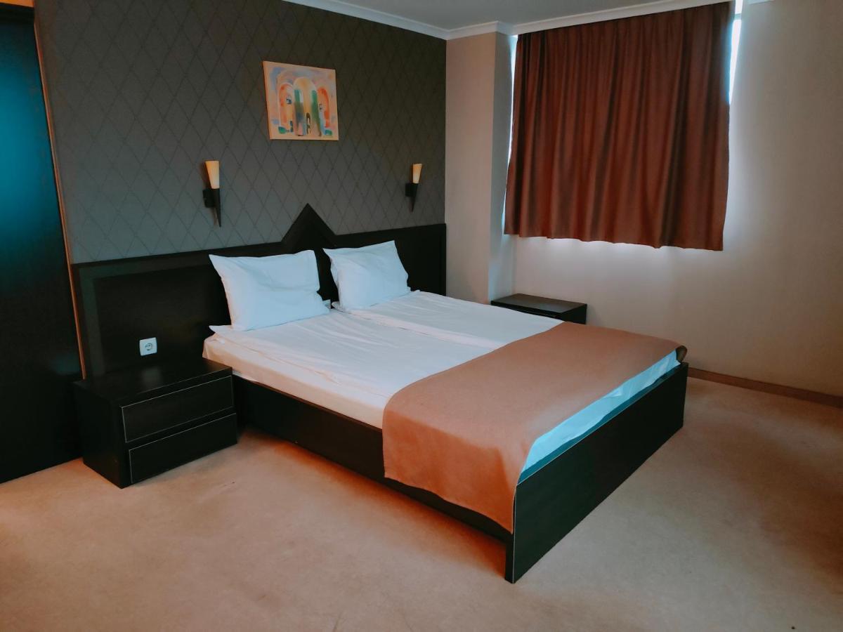 Hotel Elit Pernik Eksteriør billede