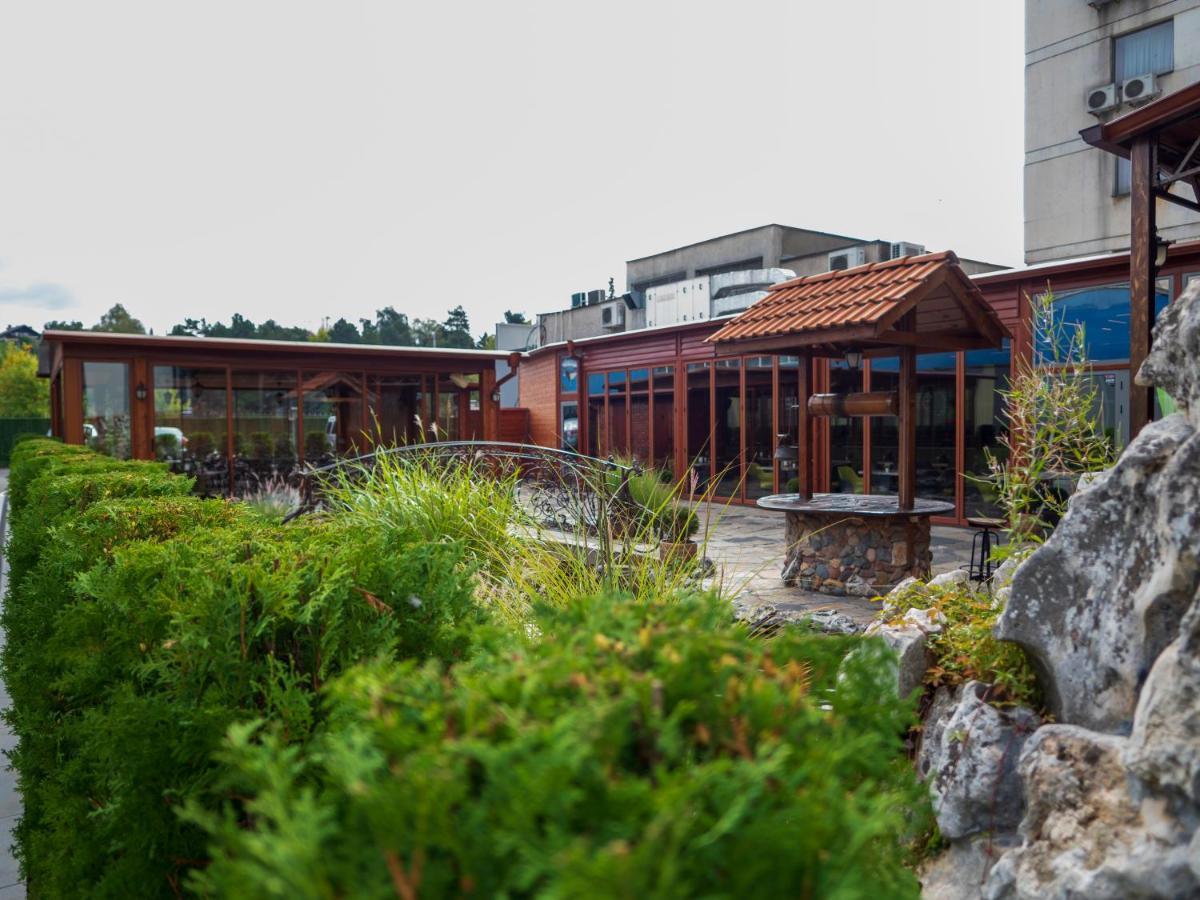Hotel Elit Pernik Eksteriør billede