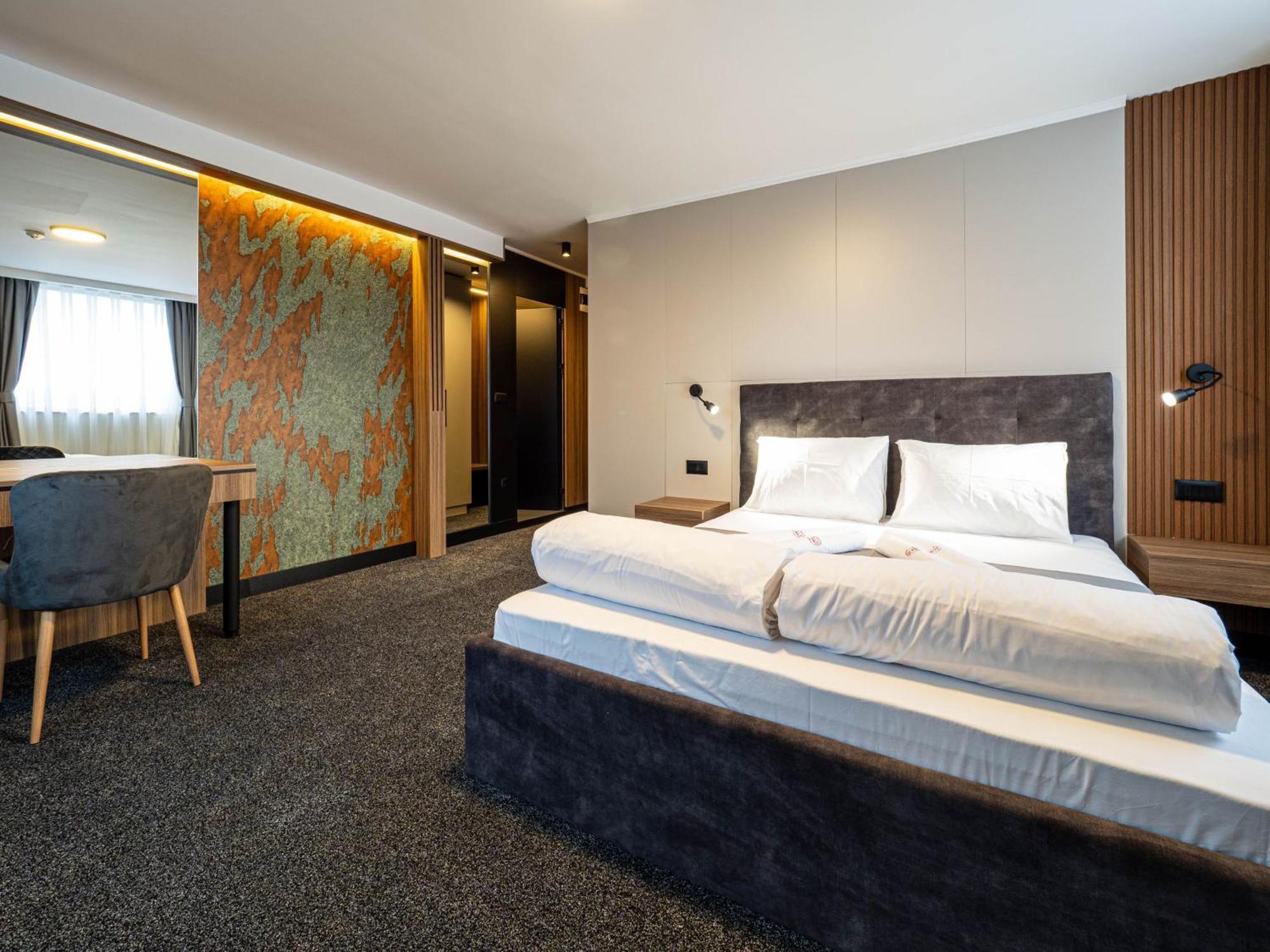 Hotel Elit Pernik Eksteriør billede
