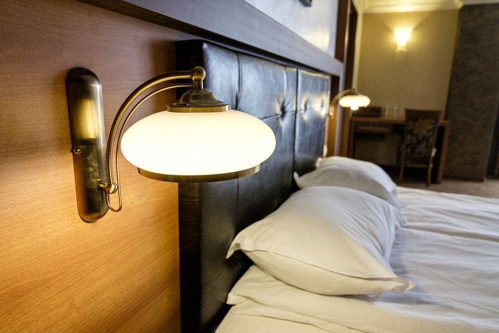 Hotel Elit Pernik Eksteriør billede