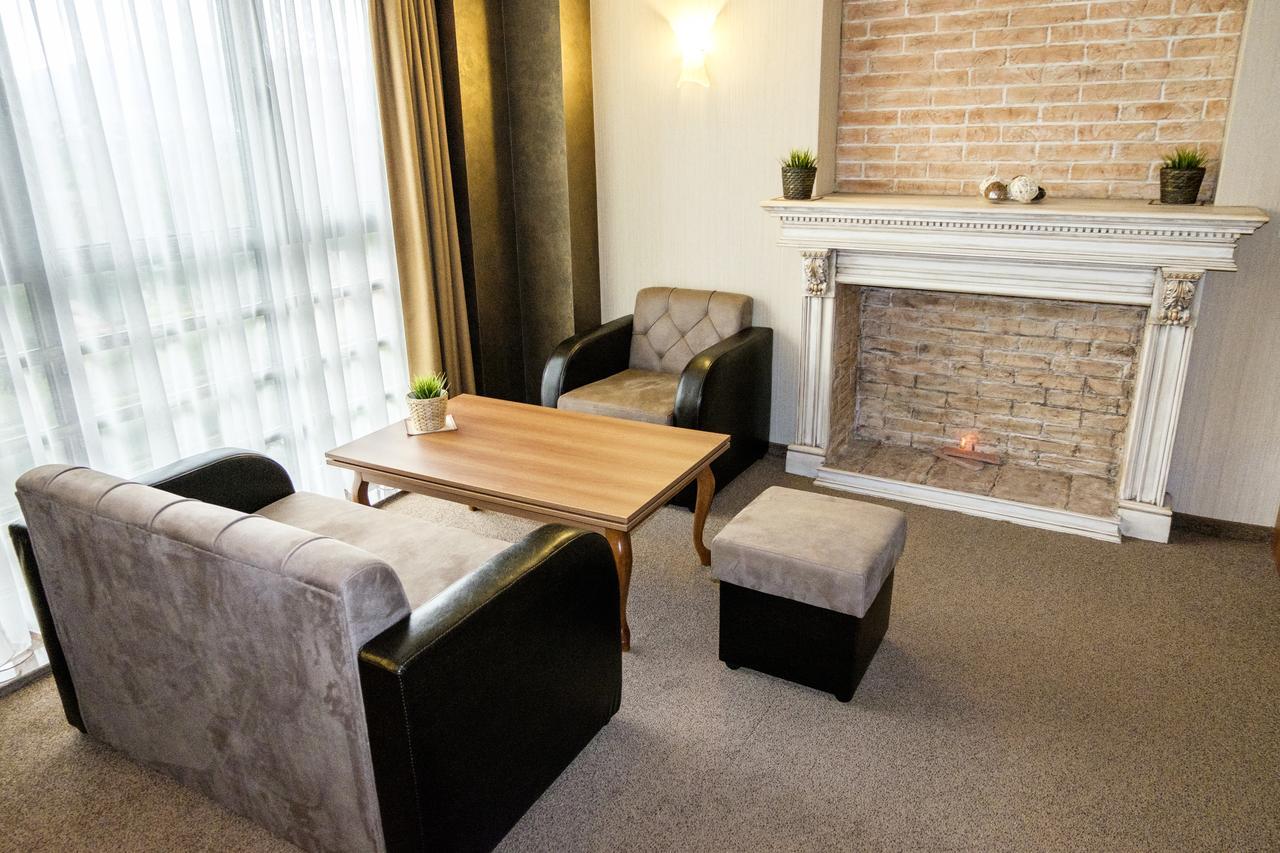Hotel Elit Pernik Eksteriør billede